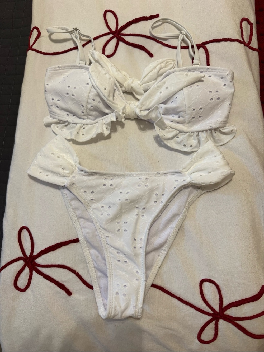 SHEIN White Eyelet Ruffle Tie Bikini